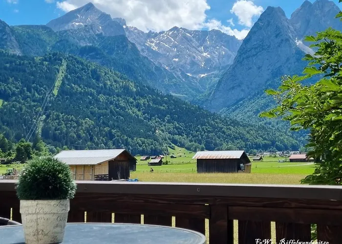 Haus Kreuzeckwiese - Riffelwandspitze アパート